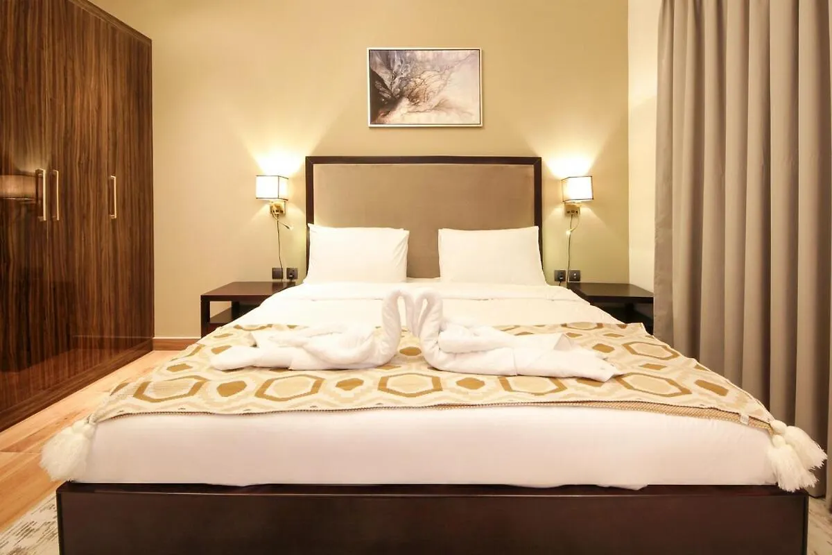 Luxury 2Br Apartment In Downtown Near Burj Khalifa Dubaj